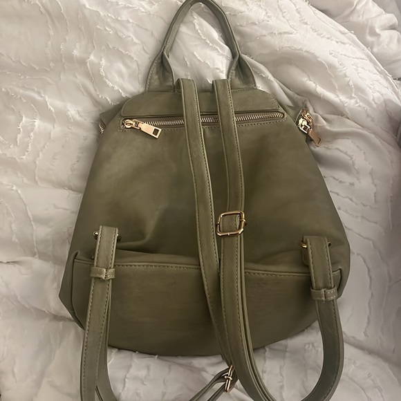 Green Backpack - Picture 4 of 5